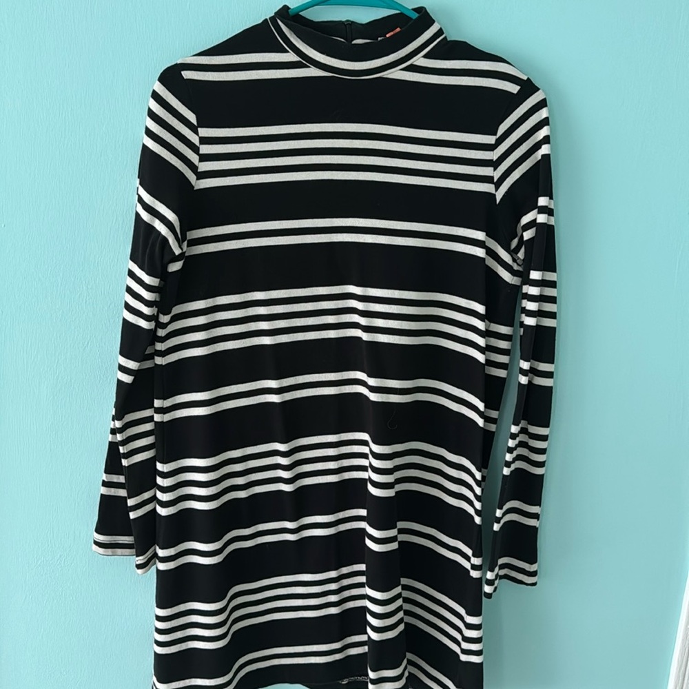 Zara dress in black and white